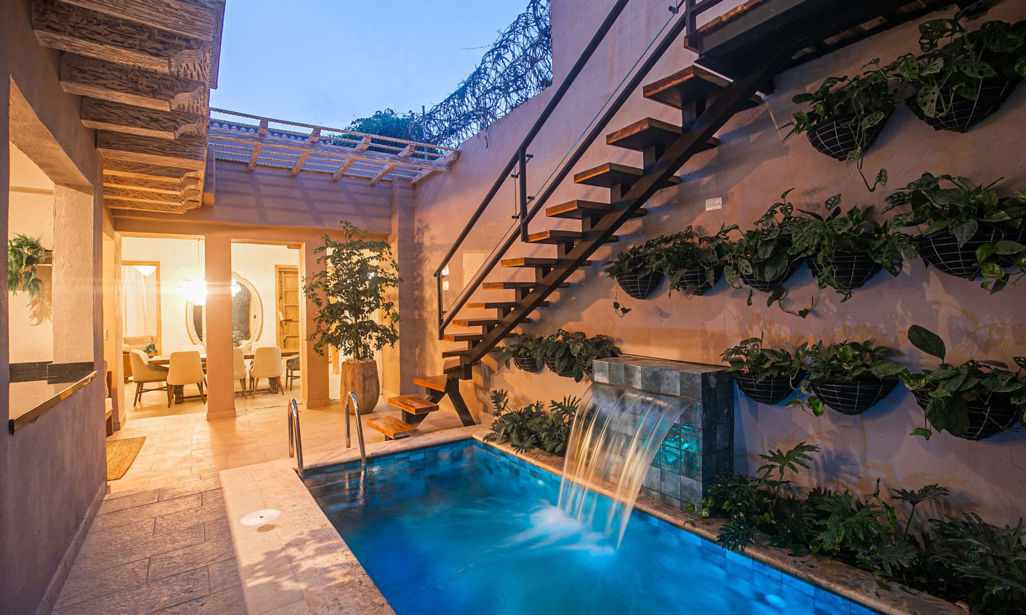 Luxury 4 Bedroom Old City House