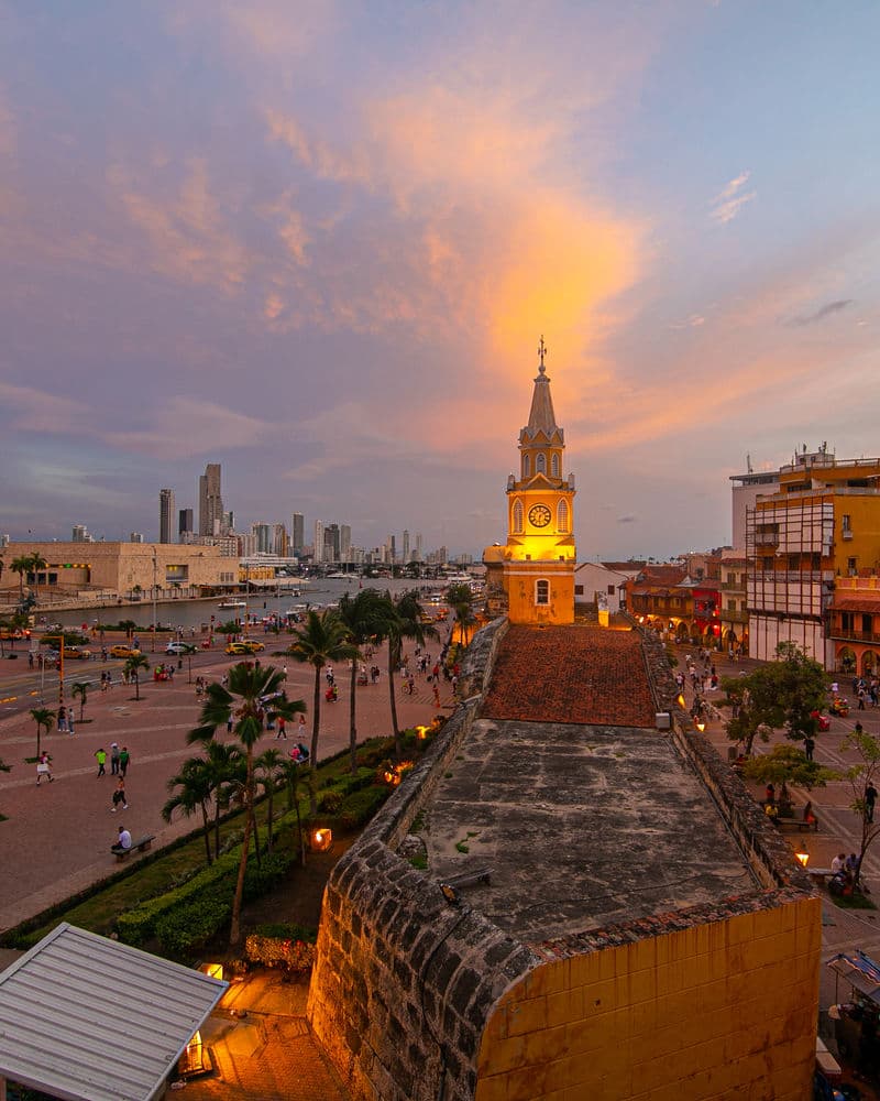 16 Bedroom in Clock Tower Plaza with Private Pool