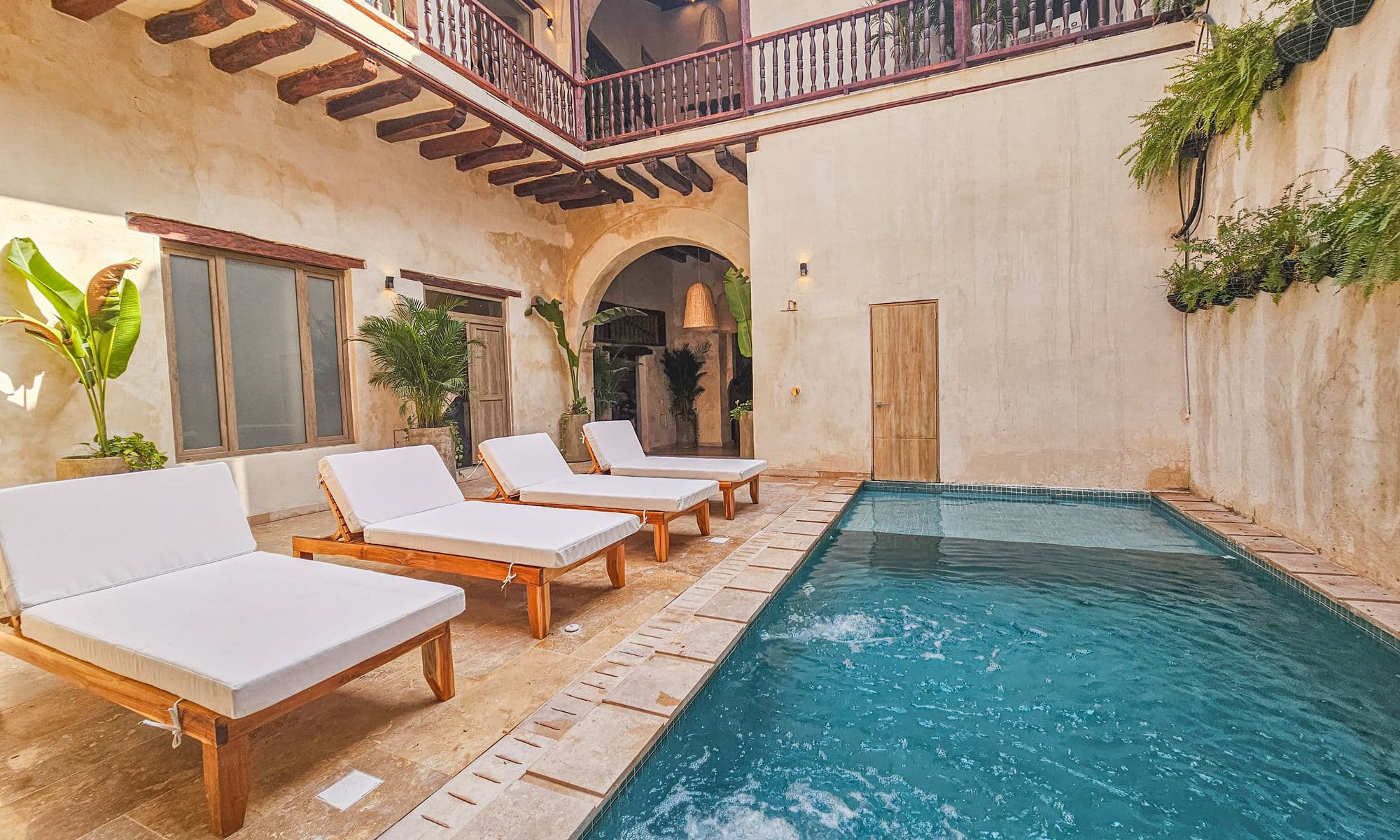 Luxury 11 Bedroom Old City Villa