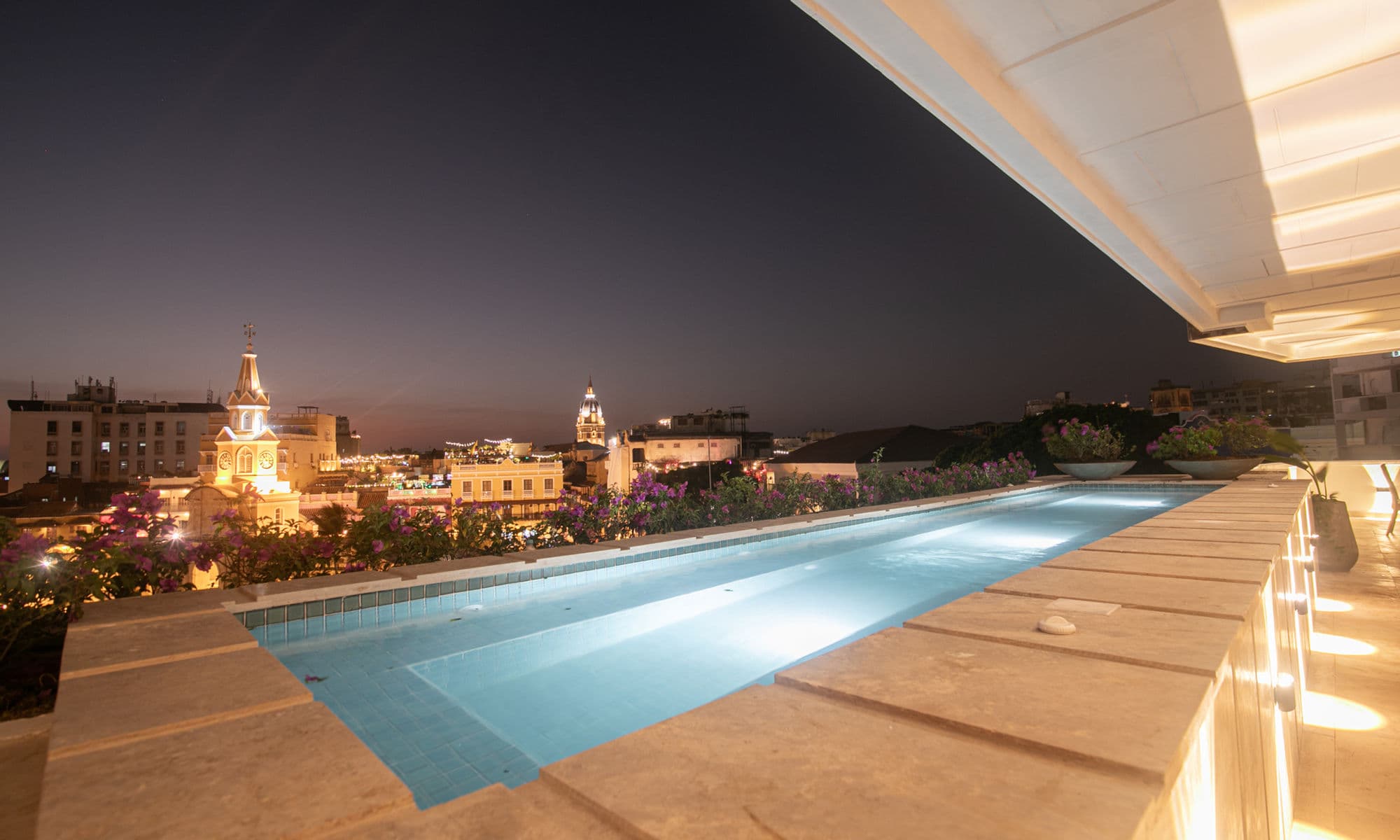 Luxury 11 bedroom Old City Penthouse Best Location