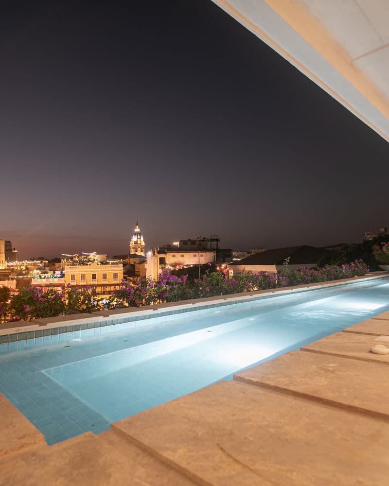 Luxury 11 bedroom Old City Penthouse Best Location