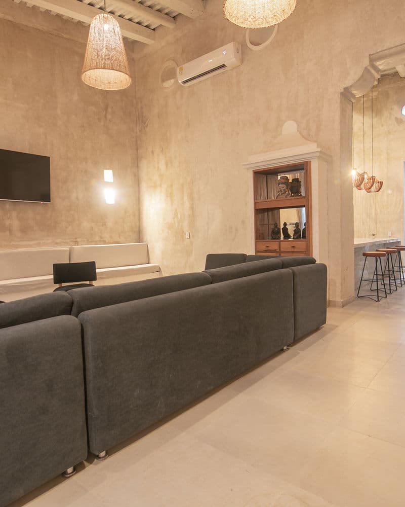 7 BR Beautiful Mansion in the Old City