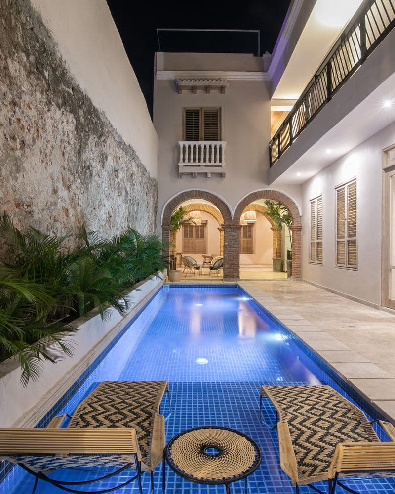 8 Bedroom Luxury Villa in Walled City