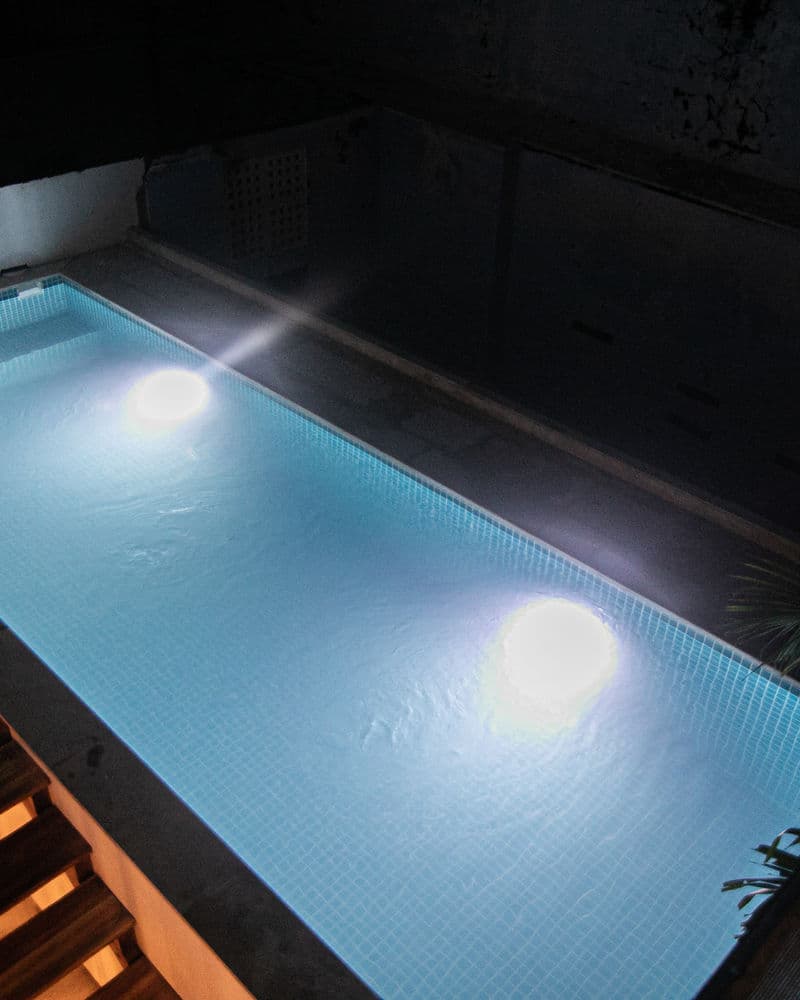 9 Bedroom in Clock Tower Plaza with Private Pool