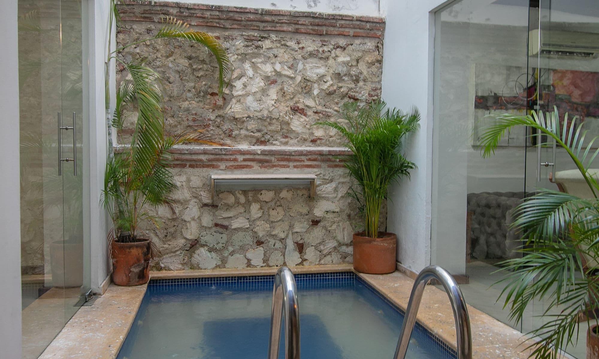 4 Bedroom Old City Beautiful House